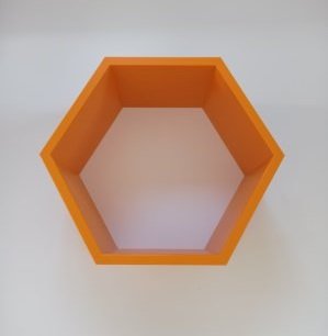 Závěsná police HEXAGON - NA MÍRU v různých barvách